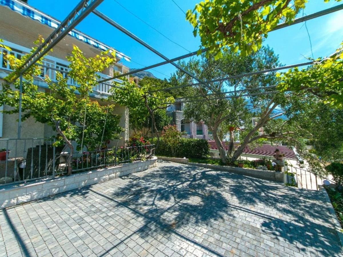 Apartments Mario Ribicic Brela Exterior foto